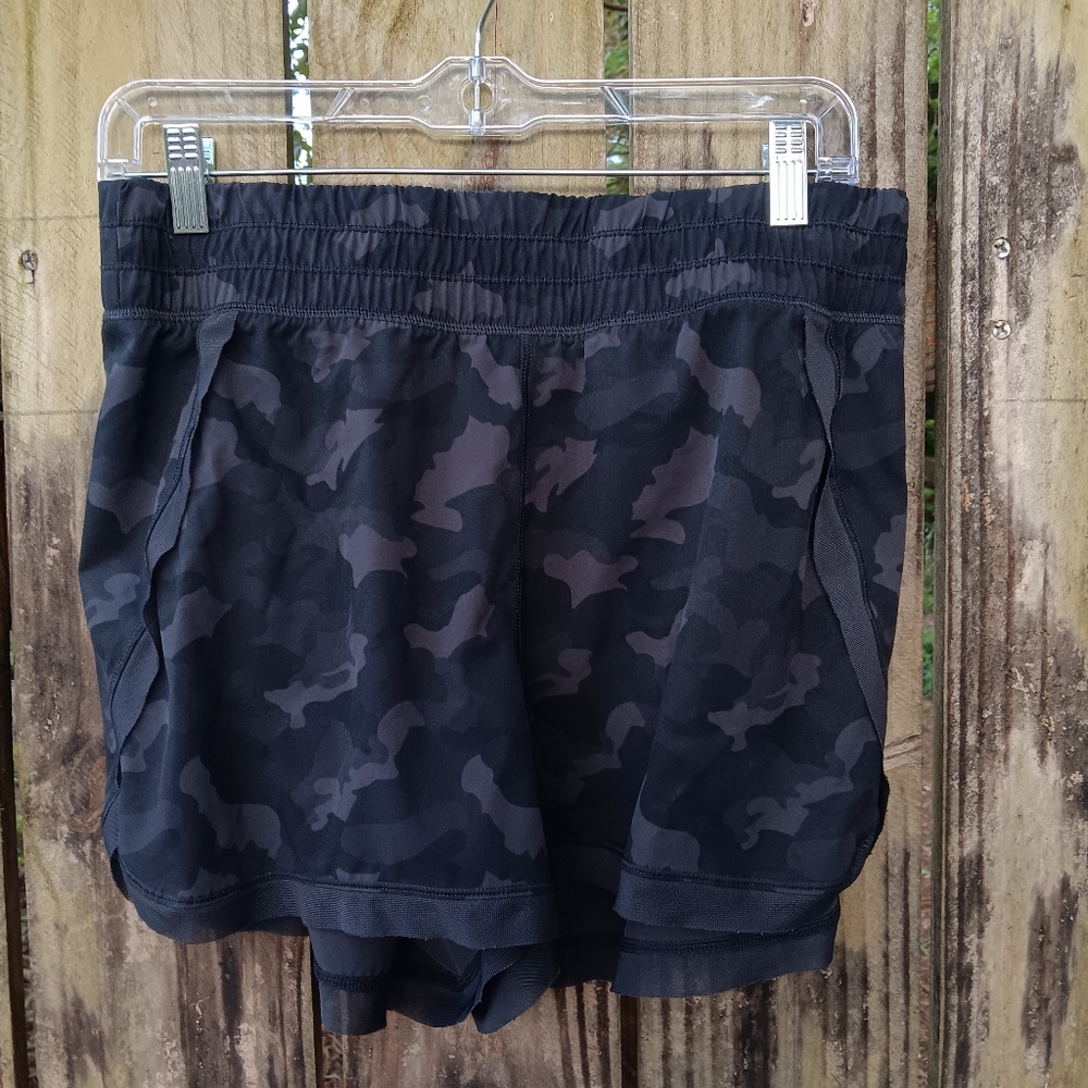 90 DEGREE Black Camouflage Women's  Shorts M